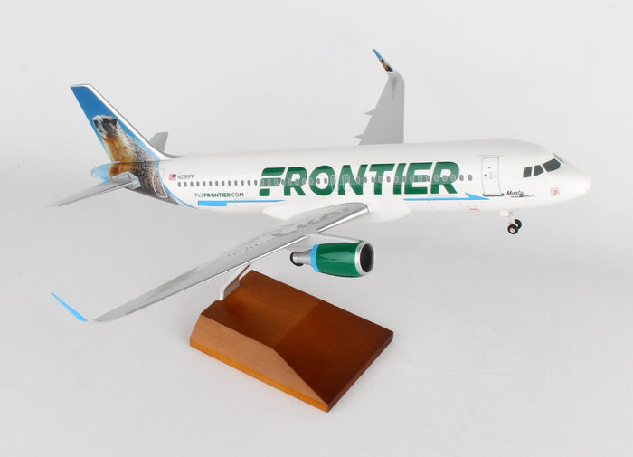 SKR8330 SKYMARKS FRONTIER A320 1/100 MARTY THE MARMOT W/WOOD STAND&GEAR