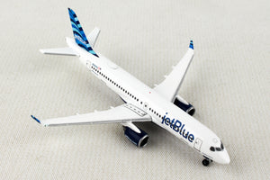 HERPA JETBLUE A220-300 1/500 HOPS (**)