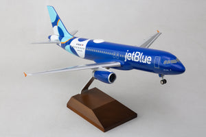 SKR8391 SKYMARKS JETBLUE A320 1/100 SPOTLIGHT W/WOOD STAND & GEAR