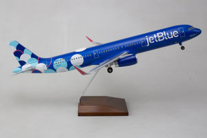 SKR8445 SKYMARKS JETBLUE A321 1/100 BALOONS W/WOOD STAND & GEAR