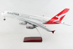 SKR8502-1 SKYMARKS QANTAS A380 1/100 WITH WOOD STAND & GEAR NEW LIVERY