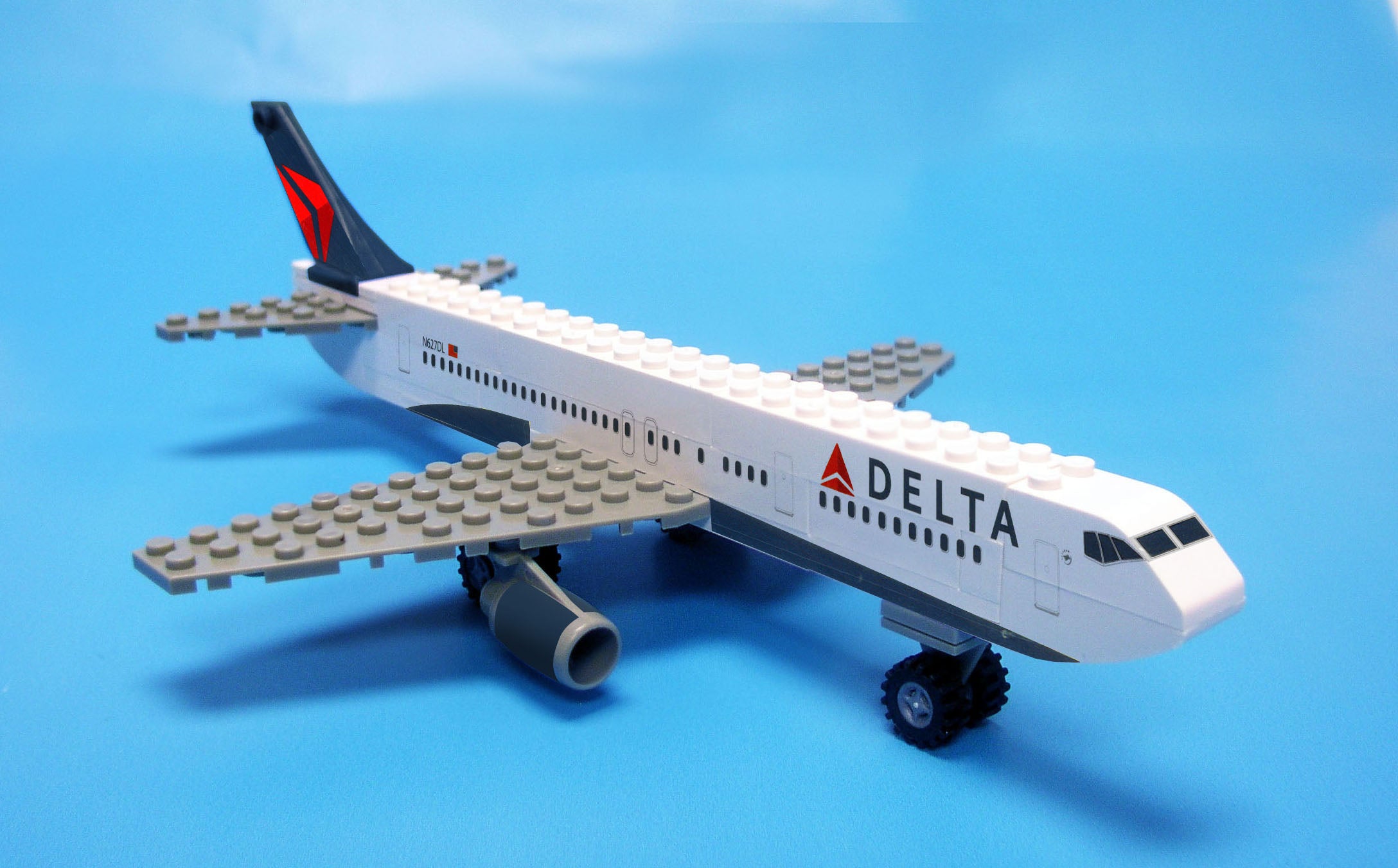 delta airlines toy airplane