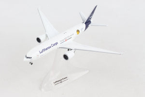 HERPA LUFTHANSA CARGO 777F 1/400 SUSTAINABLE FUEL BY DB SCH