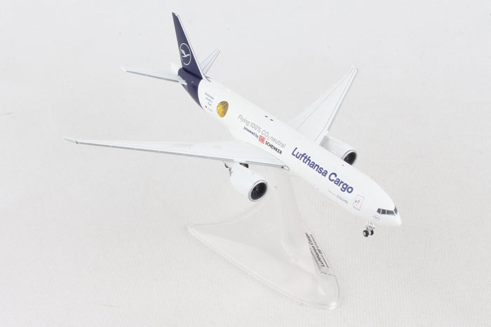 HERPA LUFTHANSA CARGO 777F 1/400 SUSTAINABLE FUEL BY DB SCH