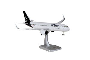 HOGAN LUFTHANSA A320NEO 1/200 W/GEAR REG#D-AINO