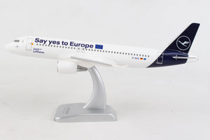 HOGAN LUFTHANSA A320 1/200 W/GEAR SAY YES TO EUROPE D-AIZG