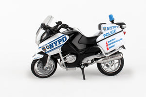 NR67555 NYPD Police motorcycle 1/18 by Daron Toys
