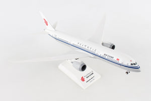 SKR1004 SKYMARKS AIR CHINA 787-9 1/200 W/GEAR - SkyMarks Models