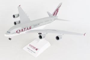 SKR1062 SKYMARKS QATAR A380 1/200 W/GEAR