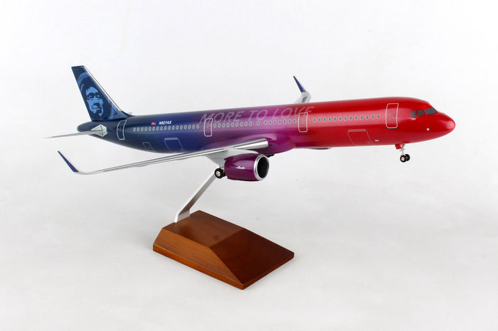 SKR8413 SKYMARKS ALASKA A321neo 1/100 MORE TO LOVE W/WOOD STAND & GEAR