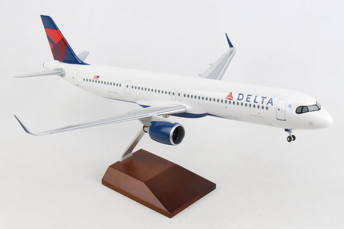 SKR8427 Delta A321Neo 1/100 w/wood stand & Gear
