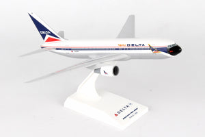 SKR910 SKYMARKS DELTA 767-200 1/200 SPIRIT OF DELTA - SkyMarks Models