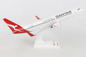 SKR986 SKYMARKS QANTAS 737-800 1/130 NEW LIVERY - SkyMarks Models